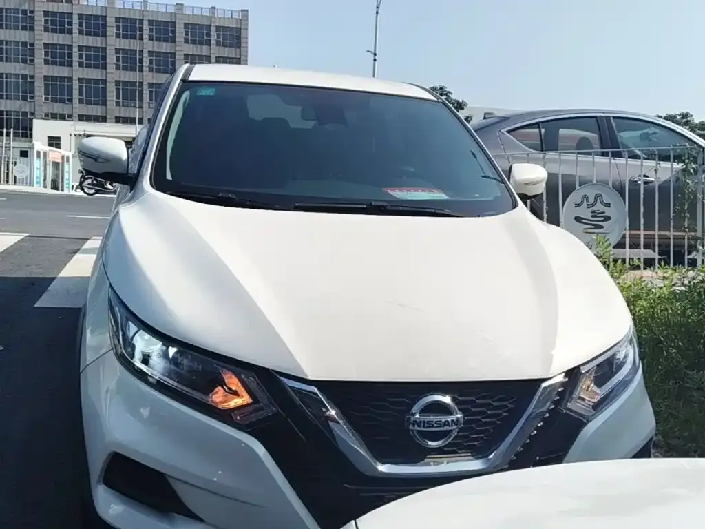 Nissan Qashqai — фото 4