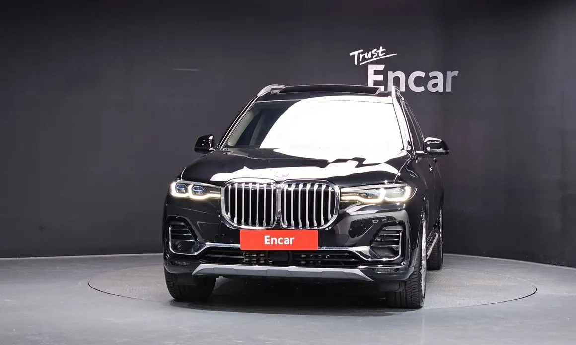 BMW X7 — фото 2
