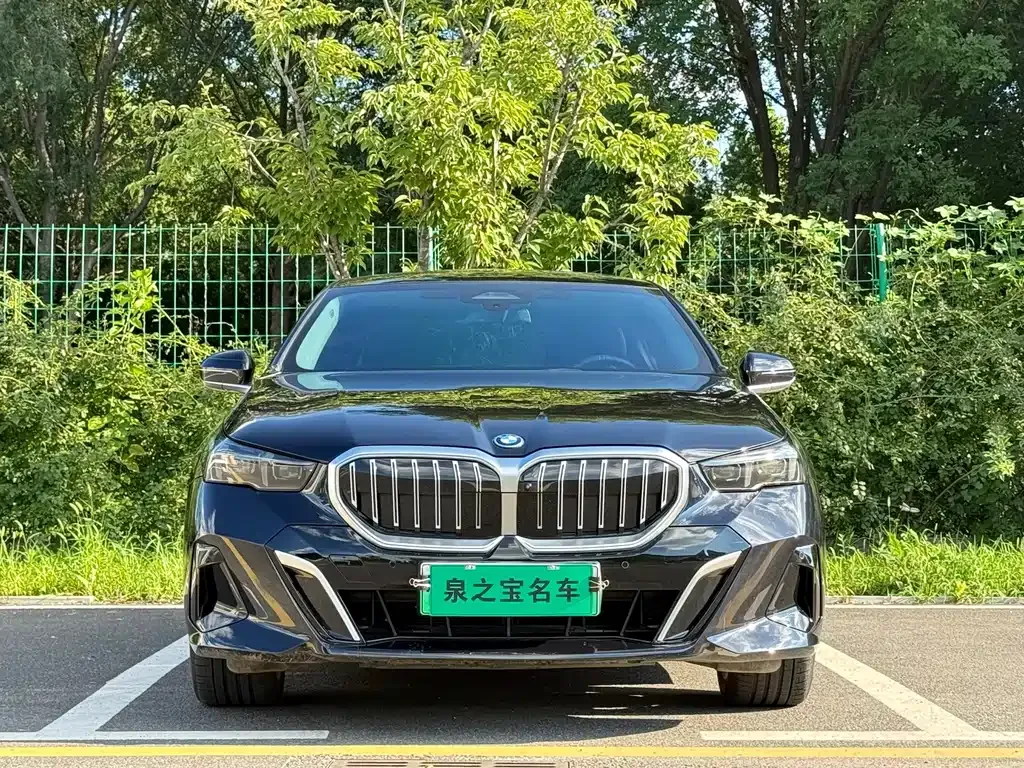 BMW i5 — фото 6