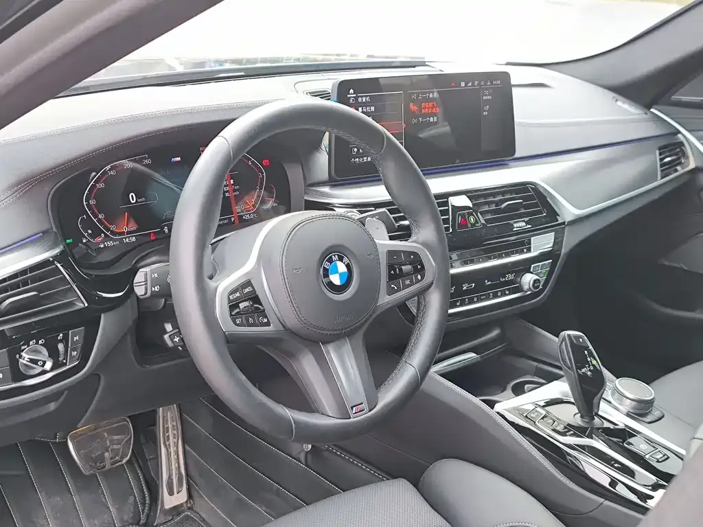 BMW 5 Series (Import) — фото 2