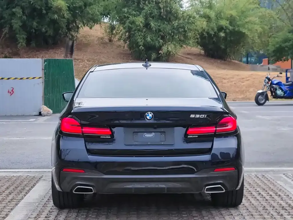 BMW 5 Series (Import) — фото 4