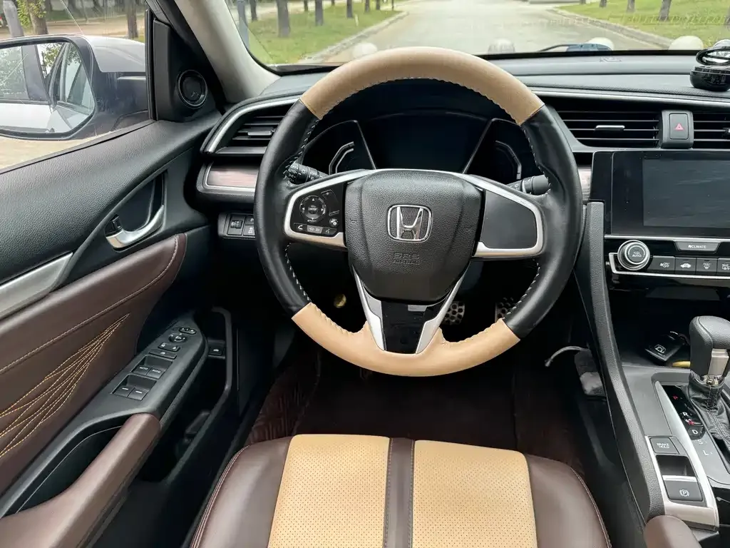 Honda Civic — фото 3