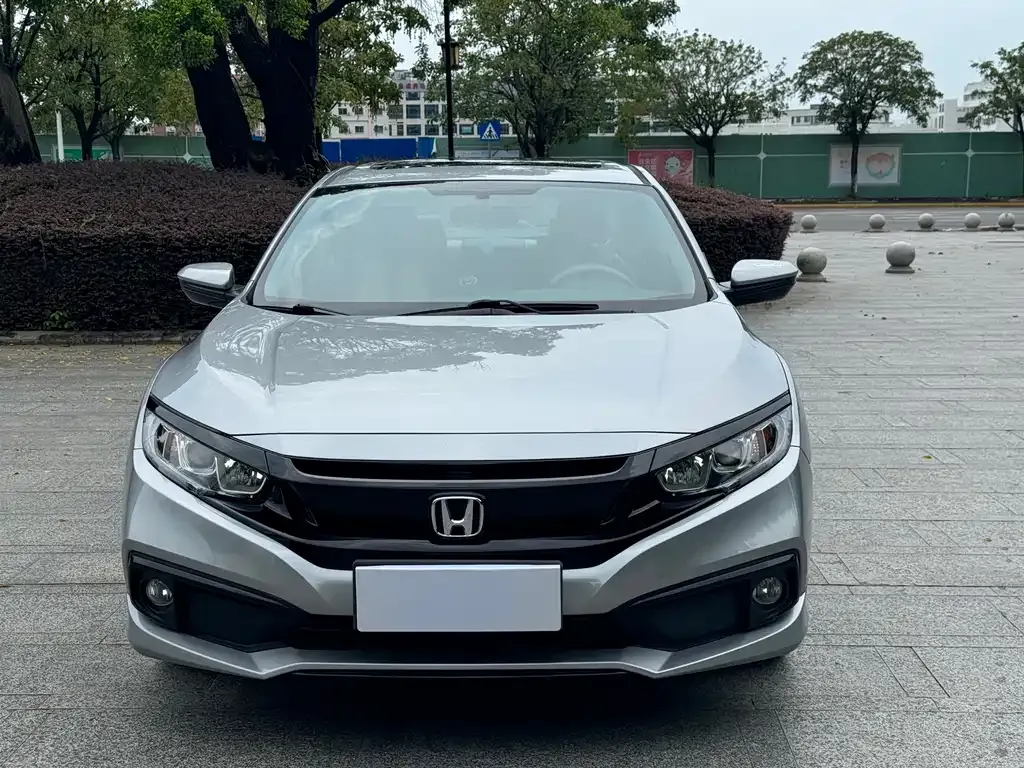 Honda Civic — фото 7