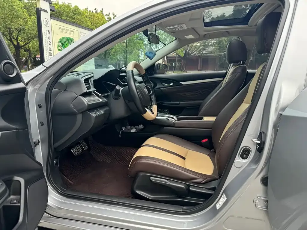 Honda Civic — фото 10