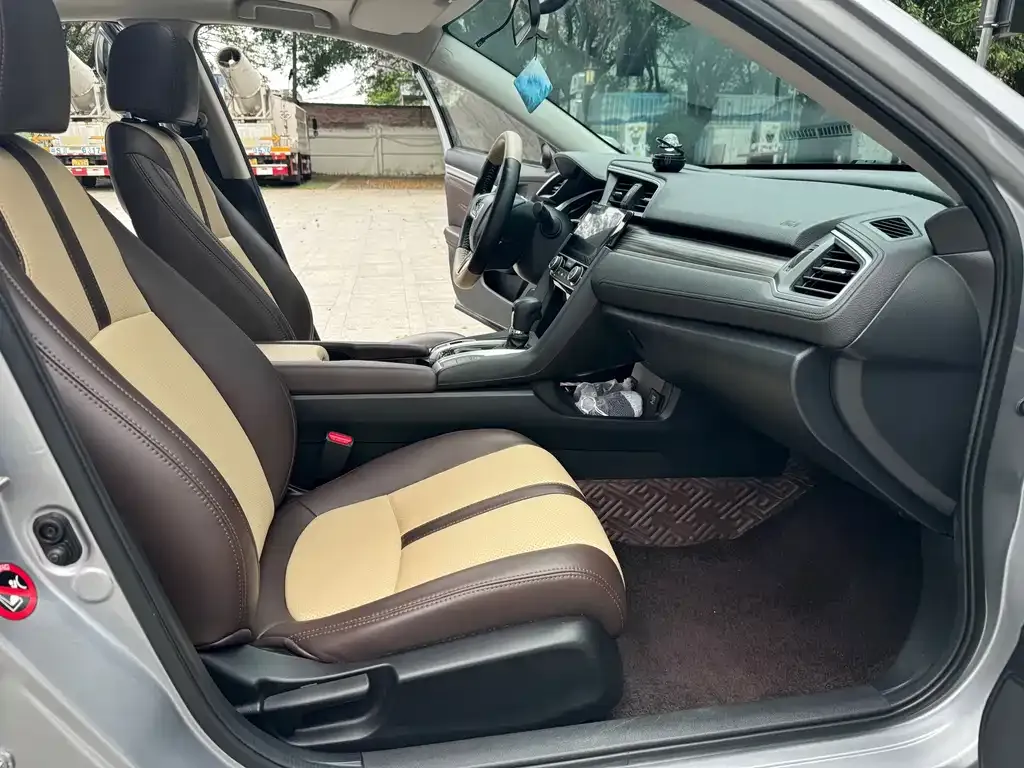 Honda Civic — фото 4