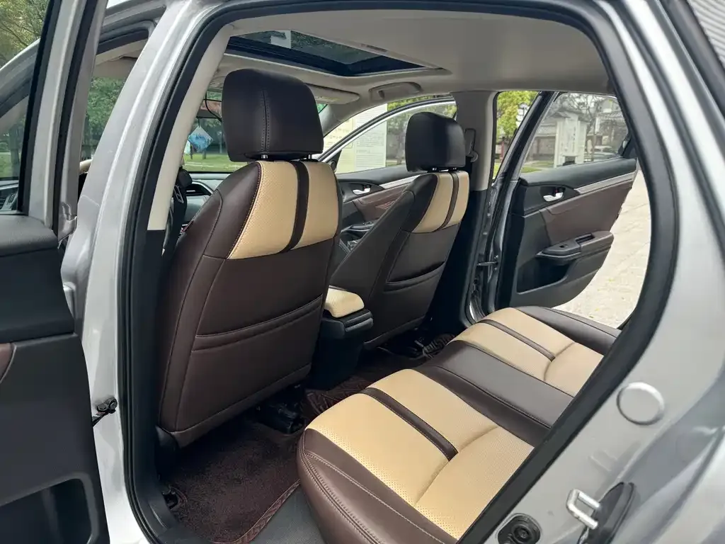 Honda Civic — фото 2