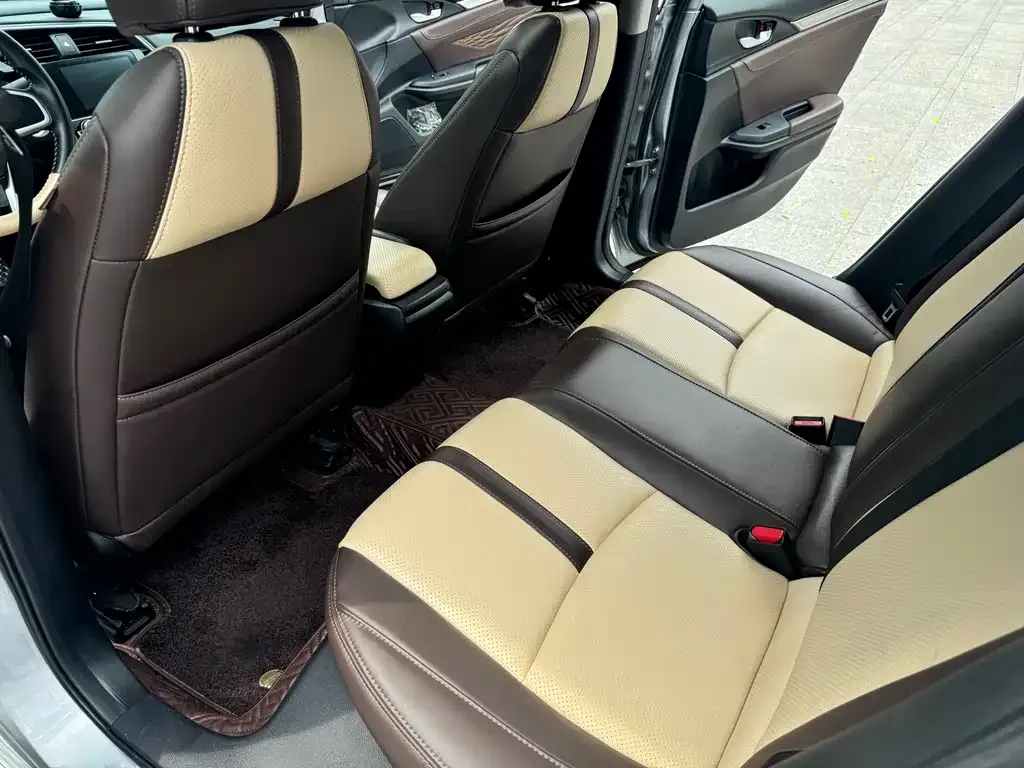 Honda Civic — фото 6