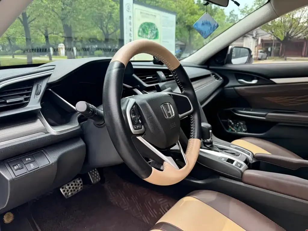 Honda Civic — фото 9