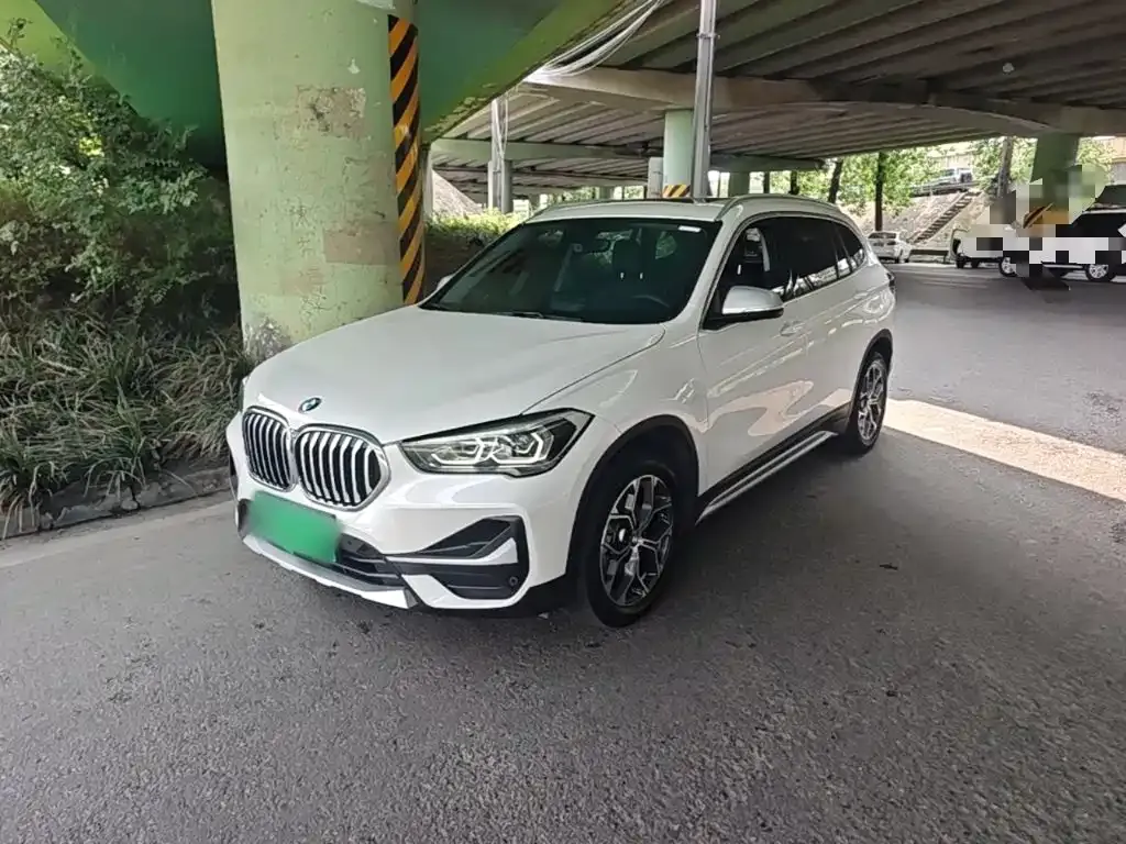 BMW X1 — фото 10