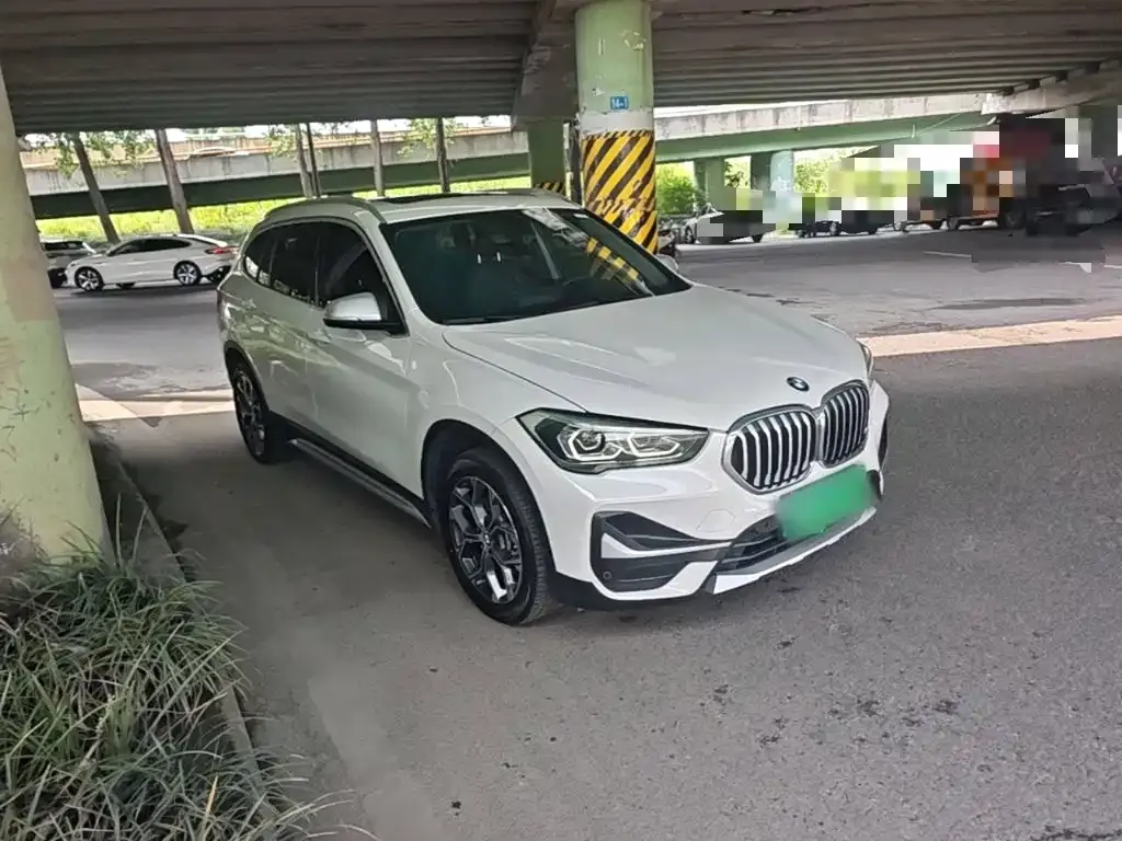 BMW X1 — фото 4