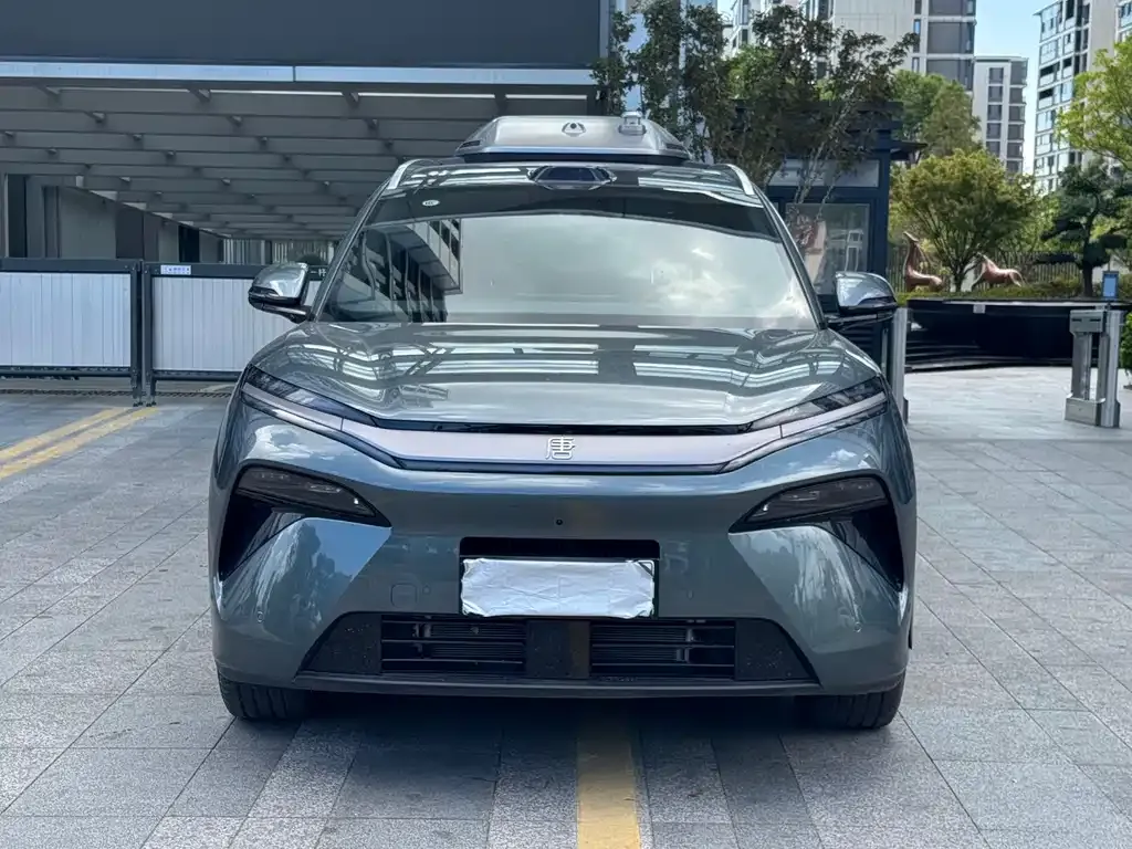 BYD Tang L — фото 10