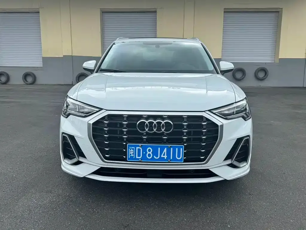 Audi Q3 — фото 5