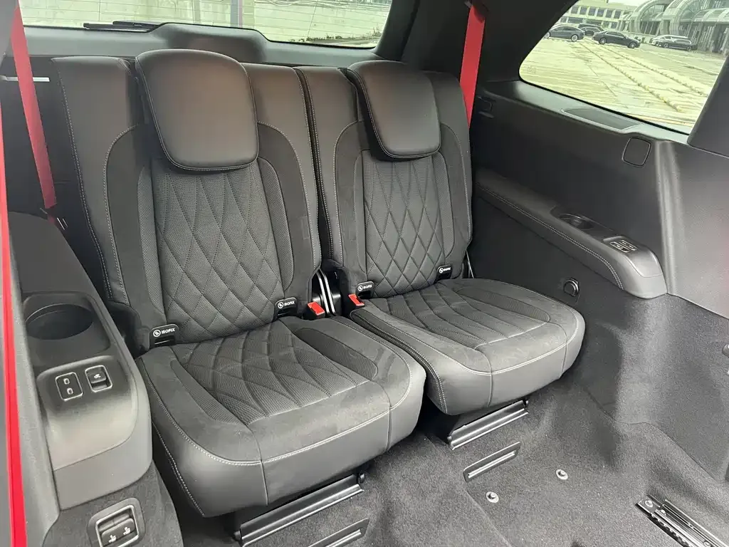 Mercedes-Benz GLS AMG — фото 9