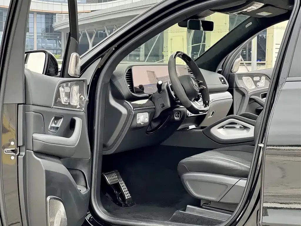 Mercedes-Benz GLS AMG — фото 5