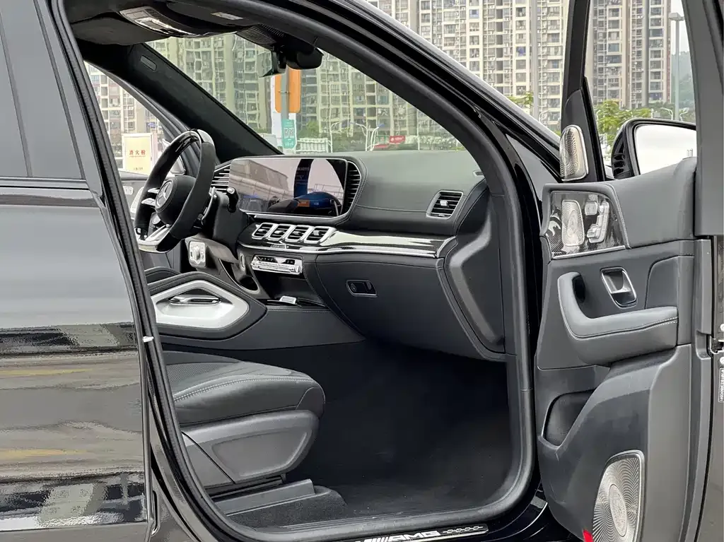 Mercedes-Benz GLS AMG — фото 8