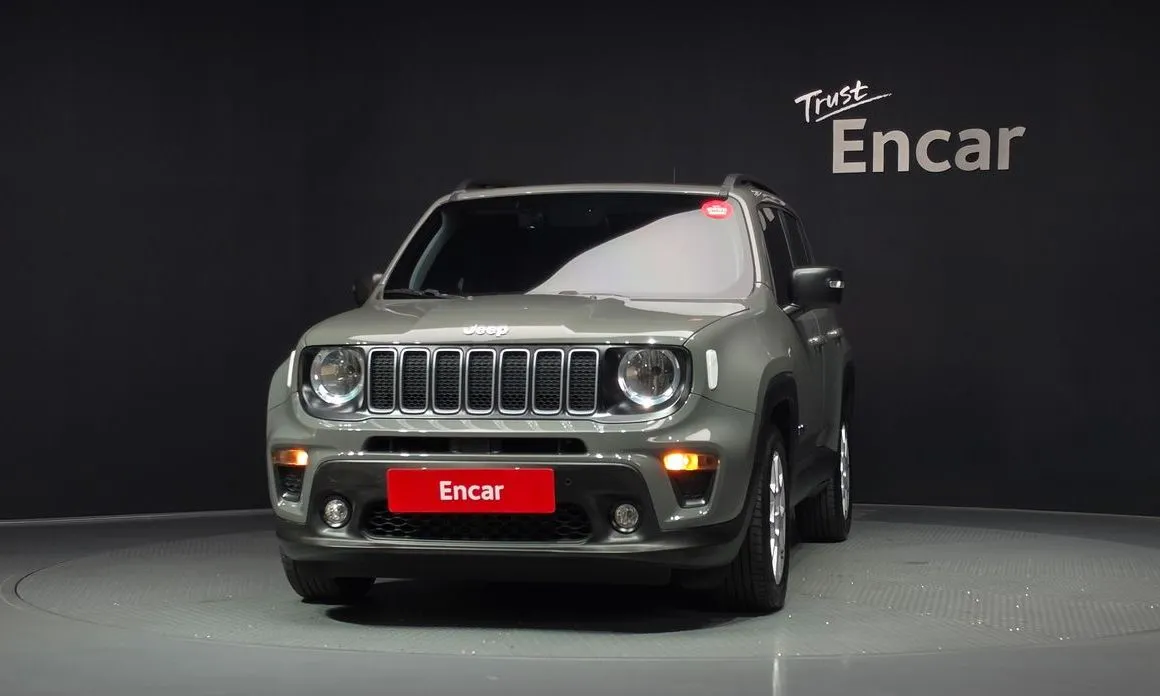 Jeep Renegade — фото 4