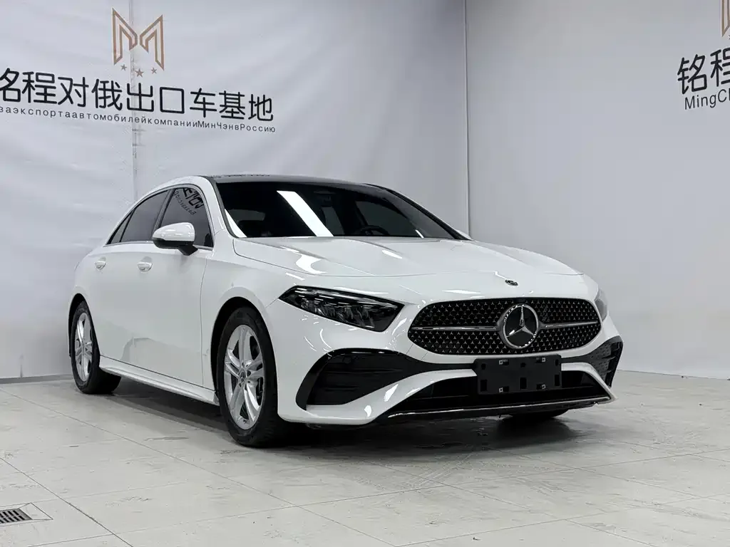 Mercedes-Benz A-Class — фото 6