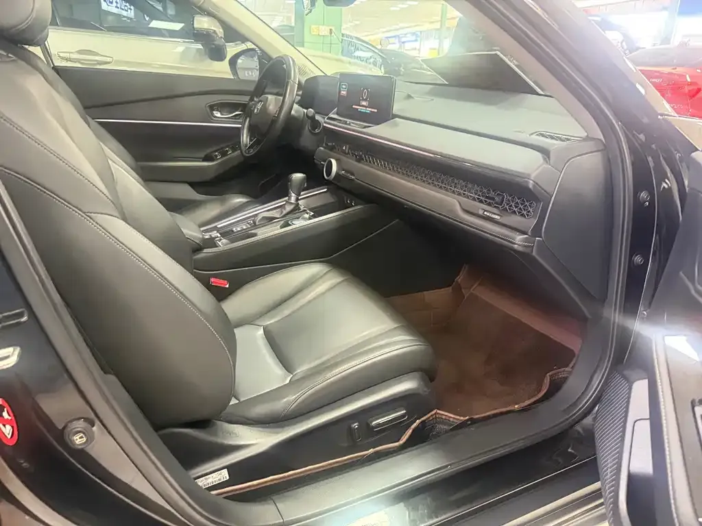 Honda Accord — фото 4