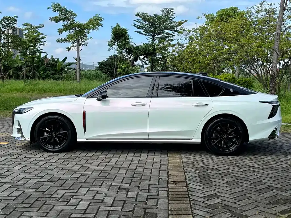 Hongqi H6 — фото 9