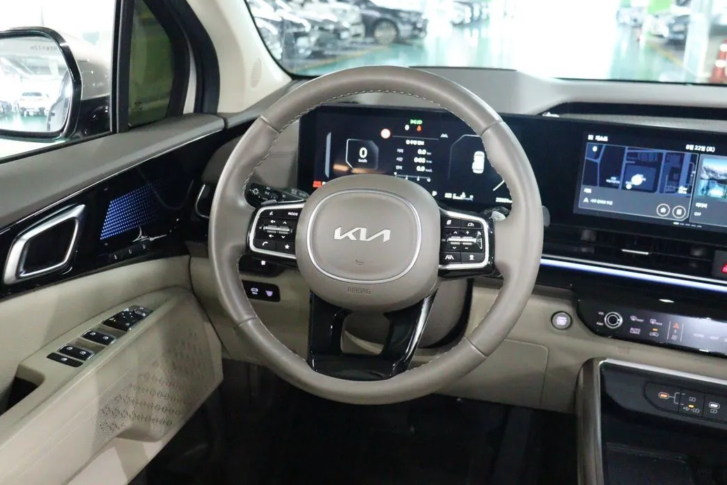 Kia Carnival — фото 5