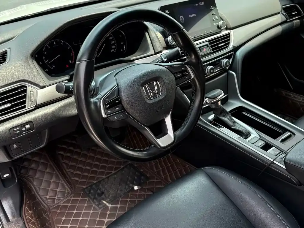 Honda Inspire — фото 5