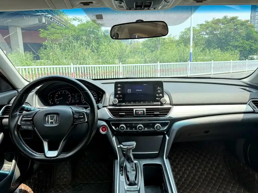 Honda Inspire — фото 4