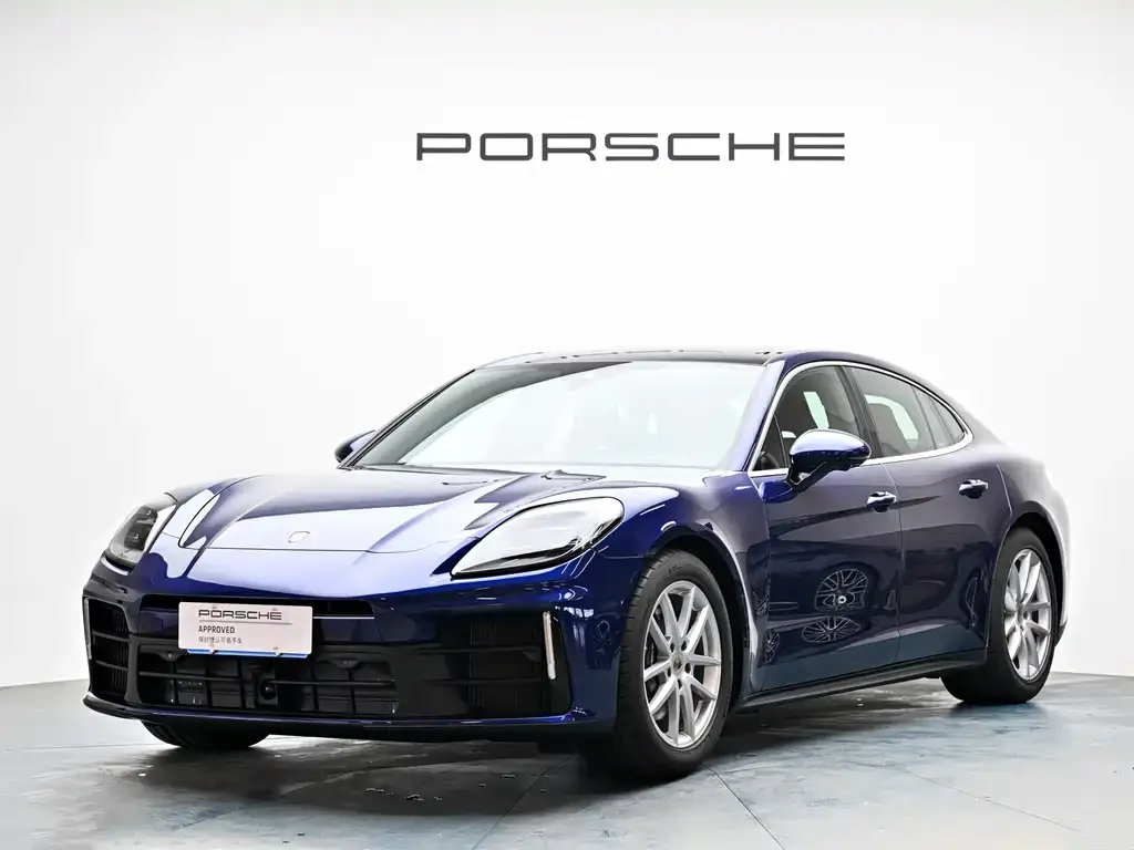 Porsche Panamera — фото 1