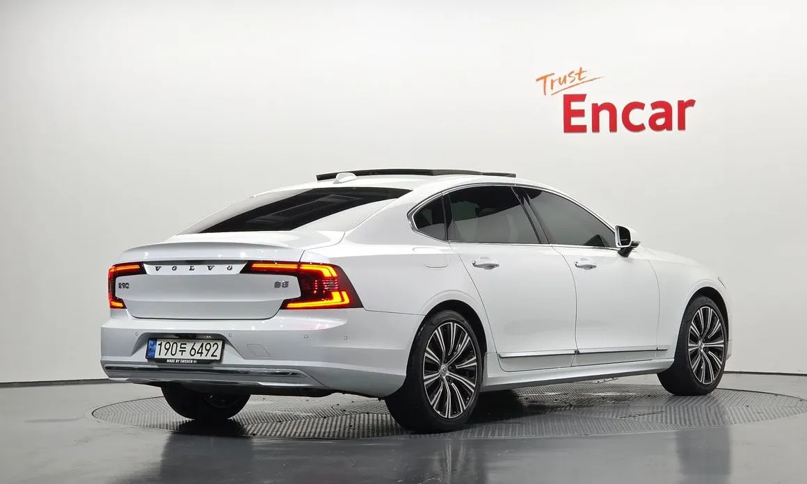 Volvo S90 — фото 7