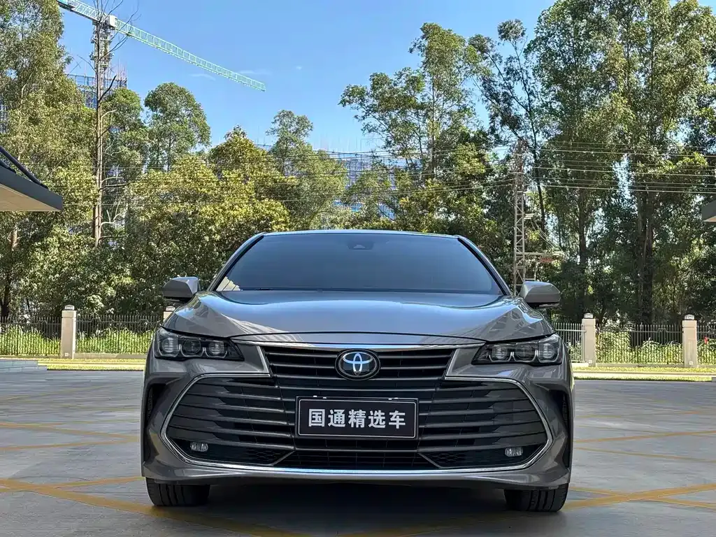 Toyota Avalon — фото 10