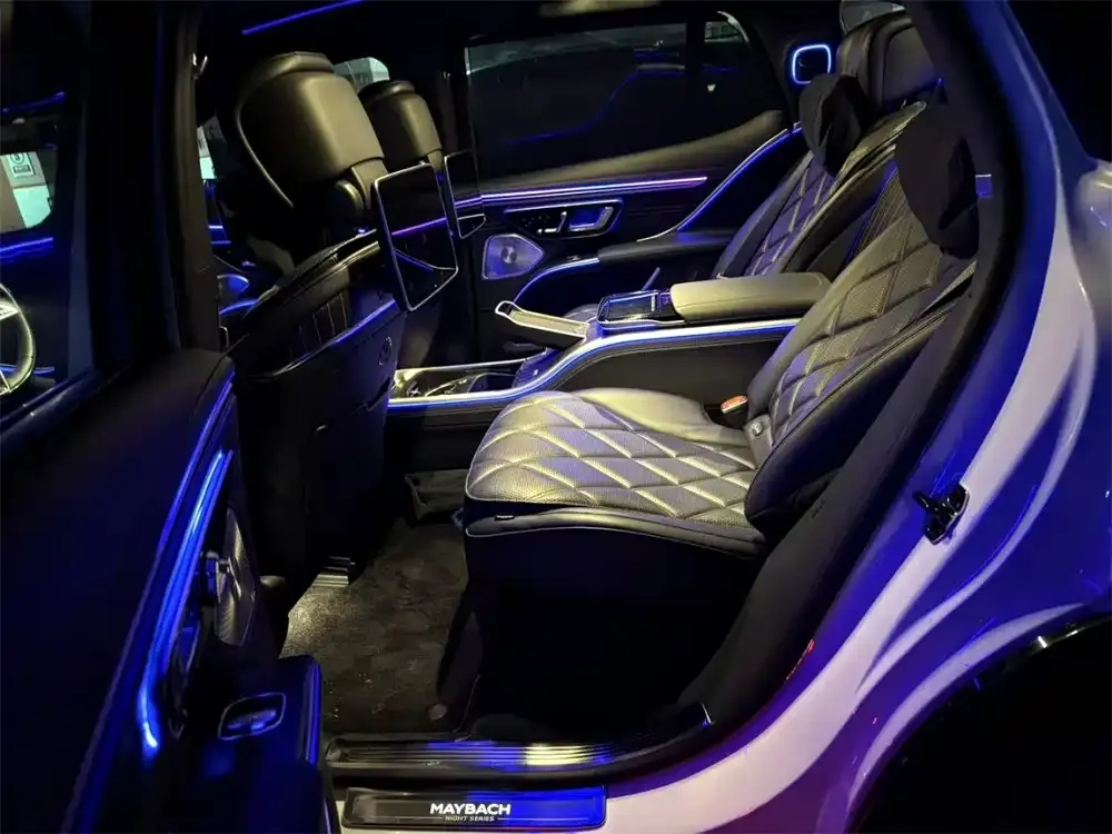 Mercedes-Benz EQS SUV — фото 7