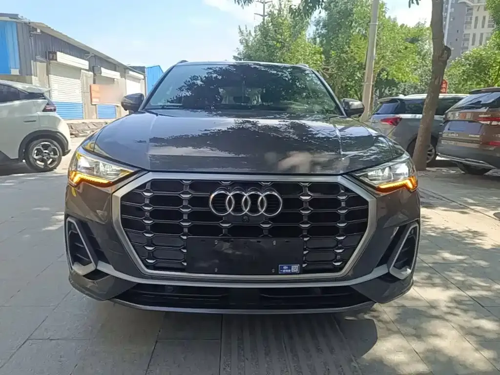 Audi Q3 — фото 8