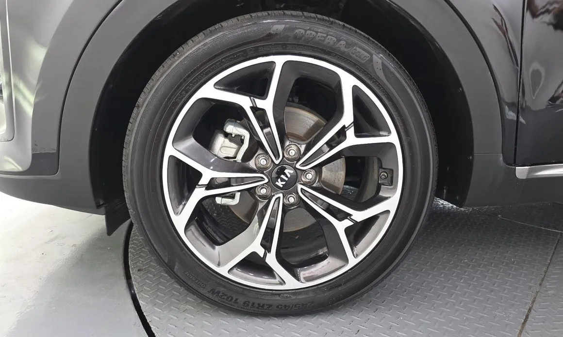 Kia Sportage — фото 9