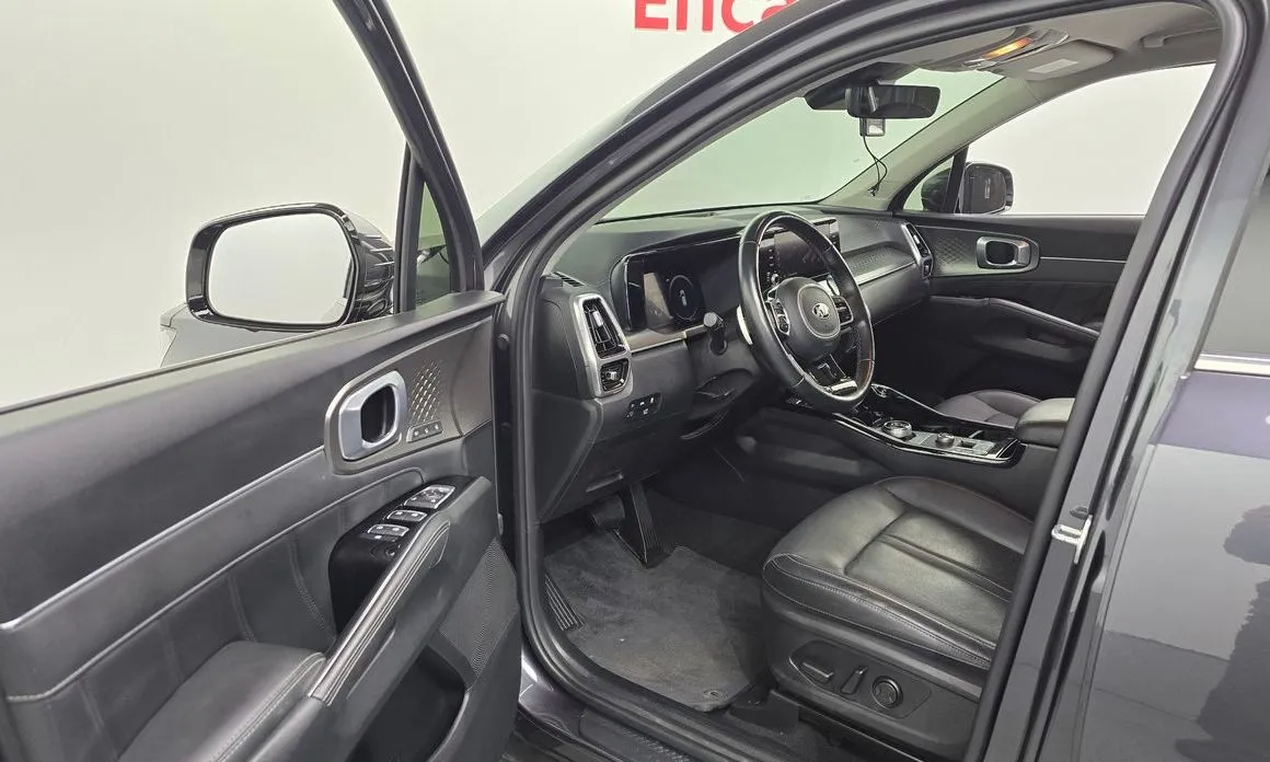 Kia Sorento — фото 8