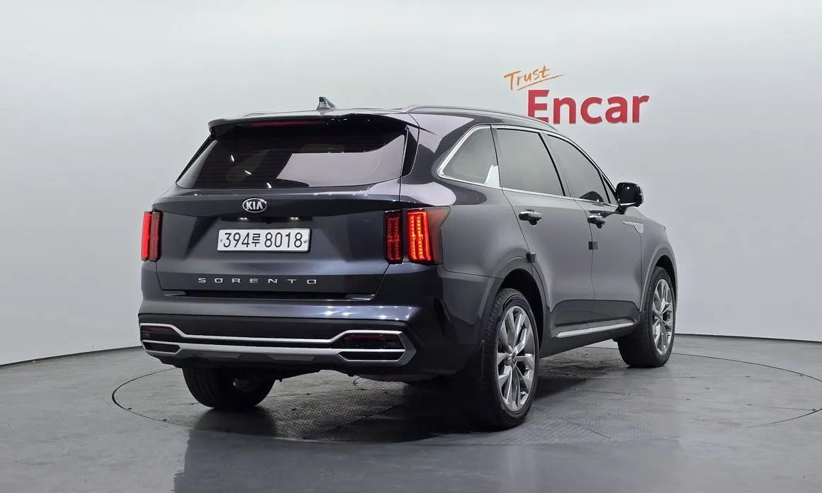 Kia Sorento — фото 5