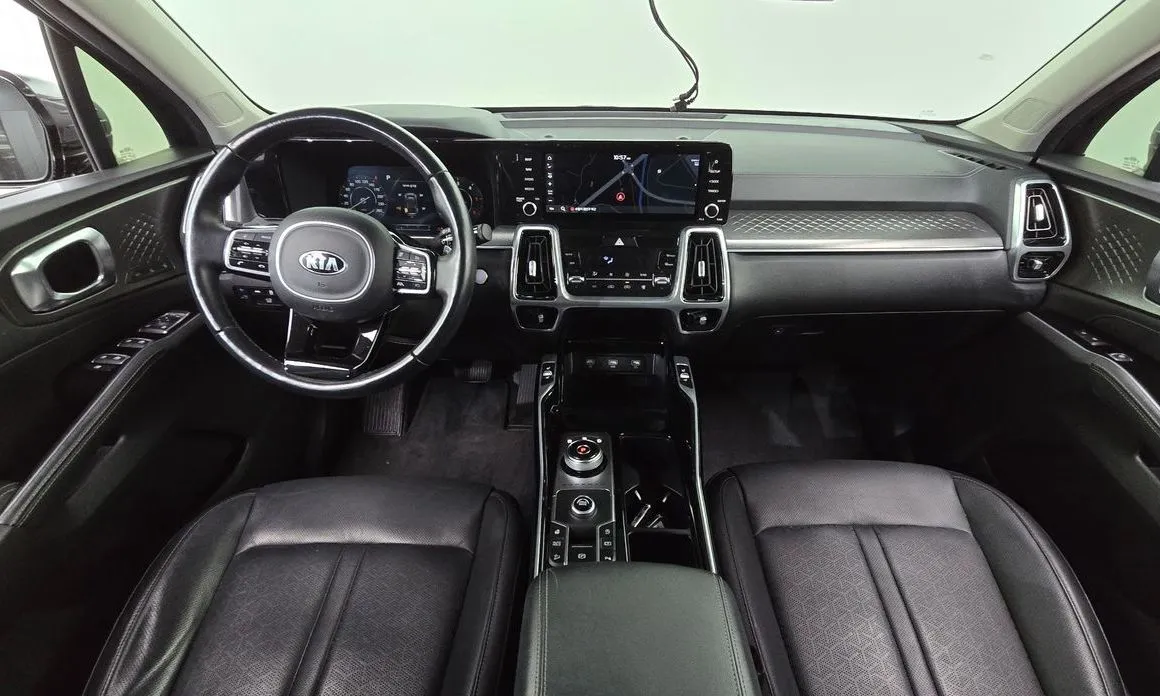 Kia Sorento — фото 6