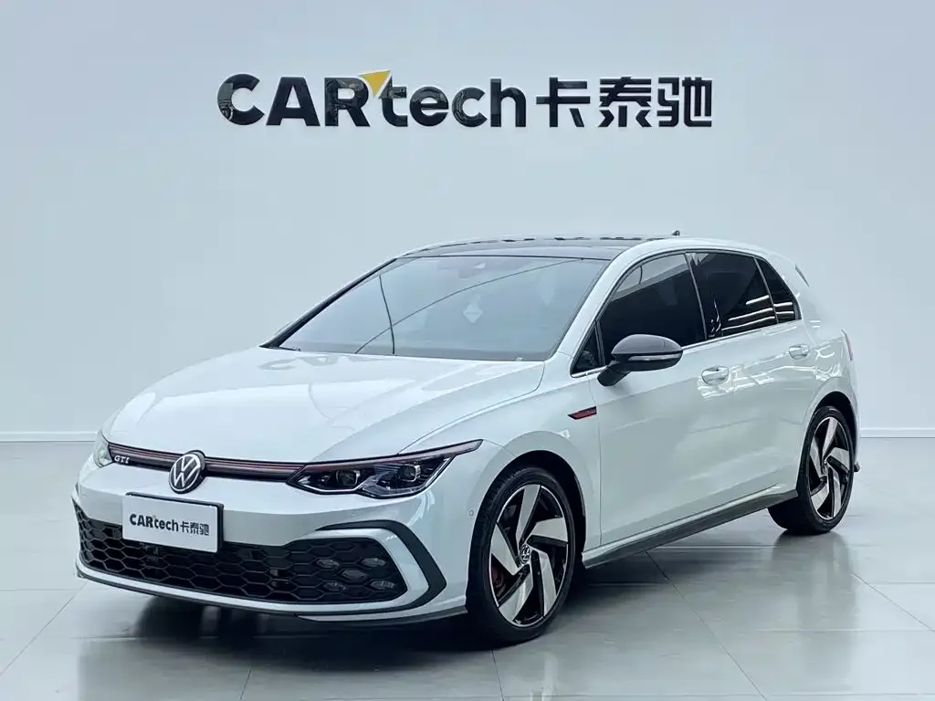 Volkswagen Golf GTI — фото 1