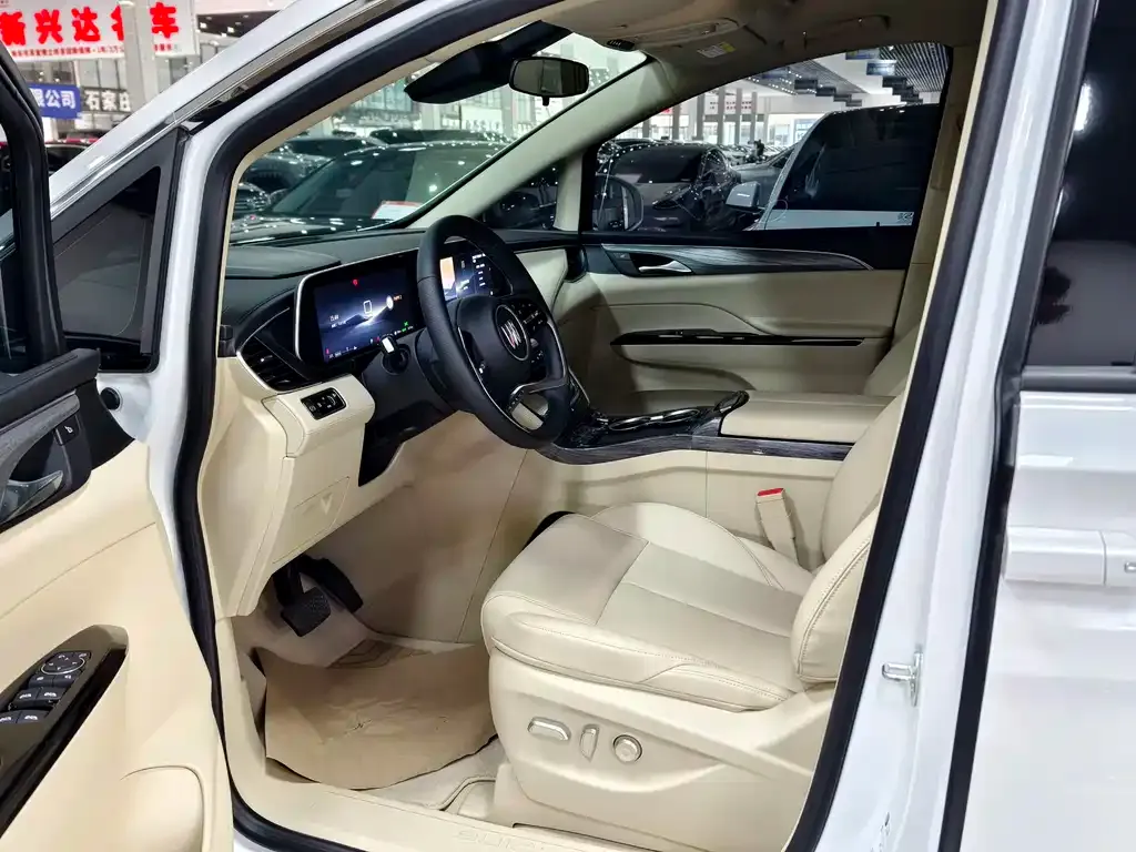 Buick GL8 Hybrid — фото 2