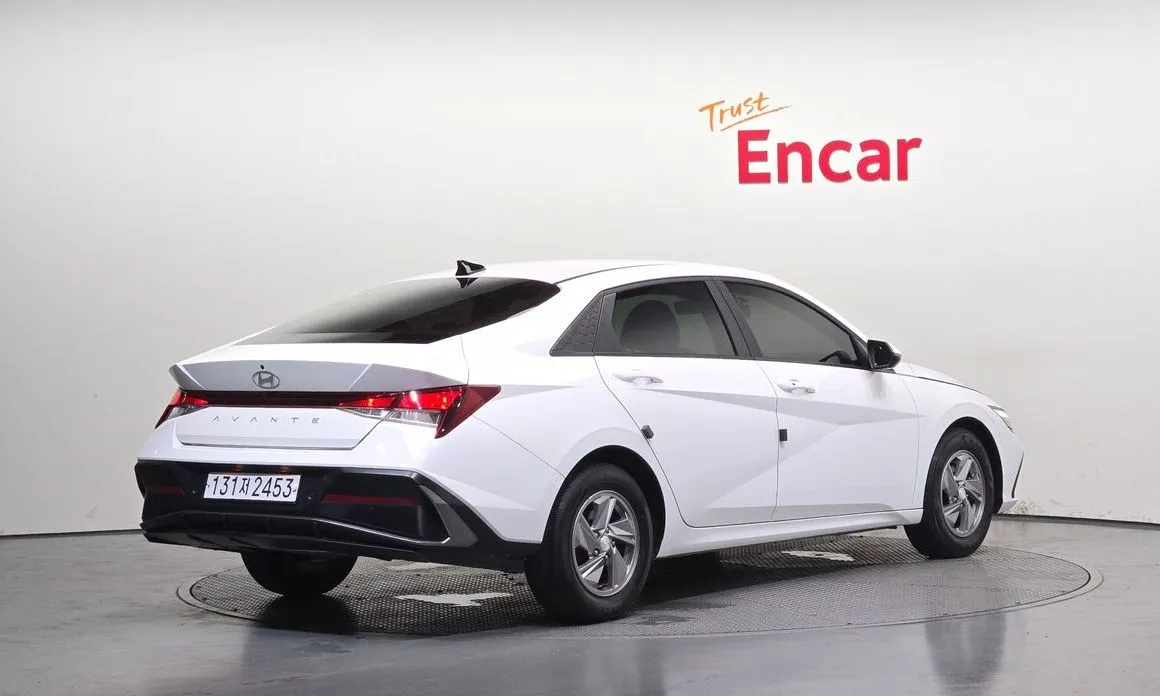 Hyundai AVANTE — фото 2
