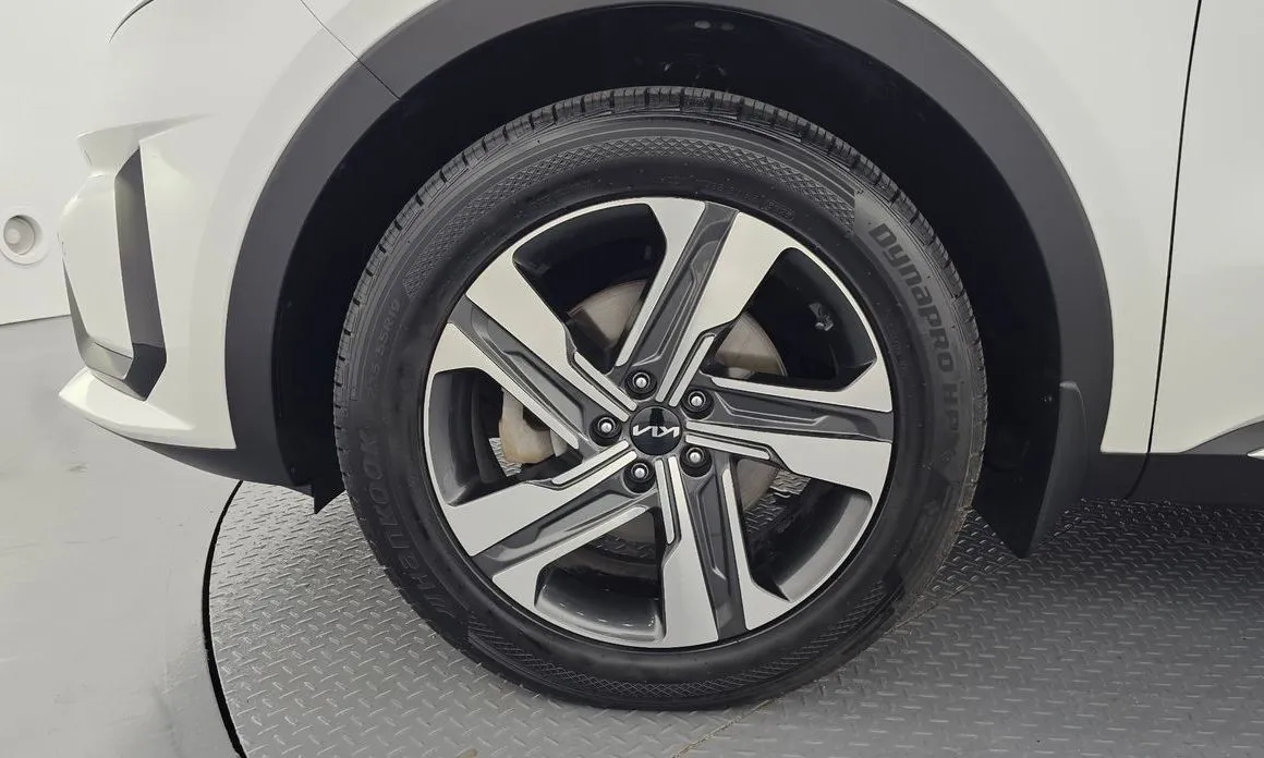 Kia Sorento — фото 9