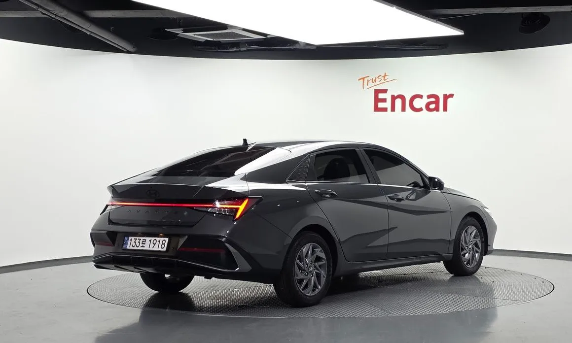 Hyundai AVANTE — фото 5
