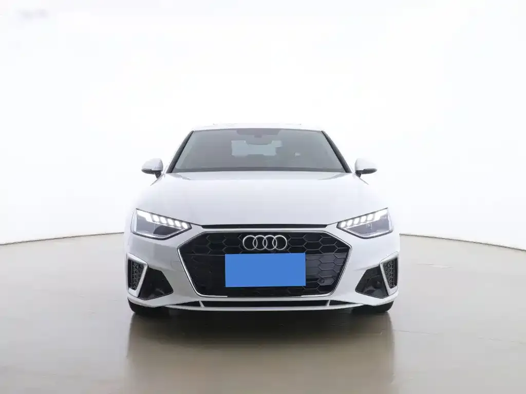 Audi A4L — фото 5