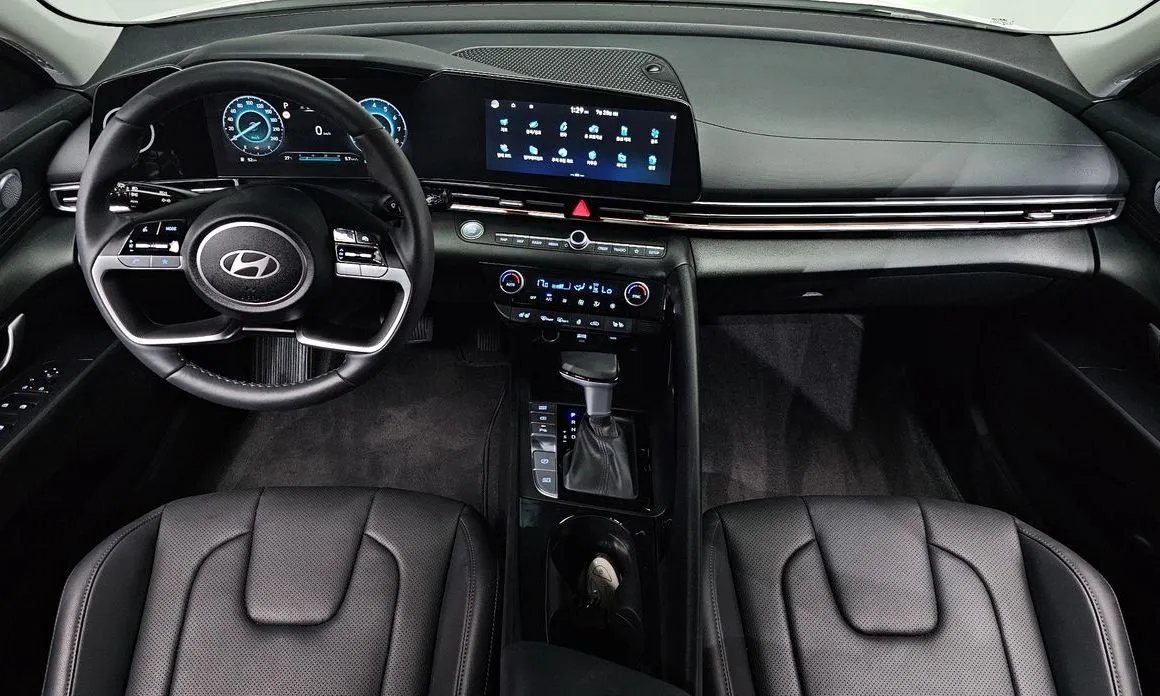 Hyundai AVANTE — фото 8