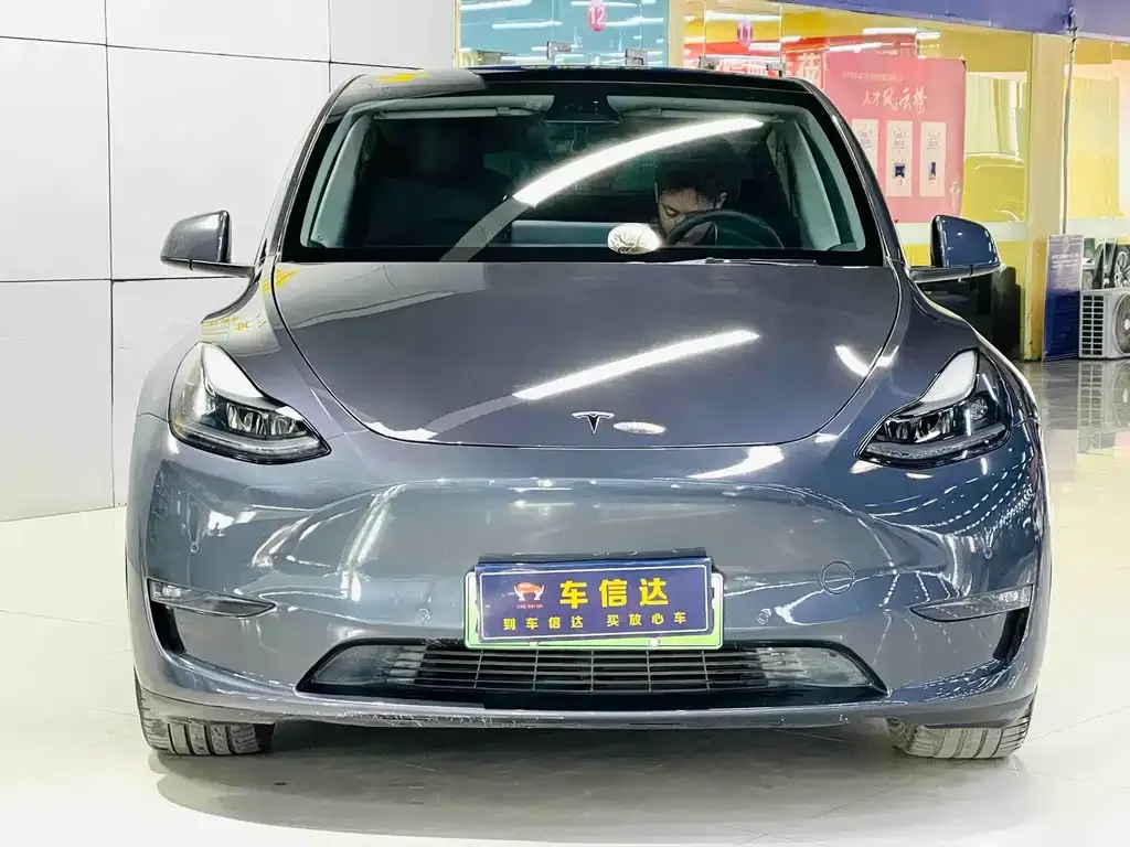 Tesla Model Y — фото 4