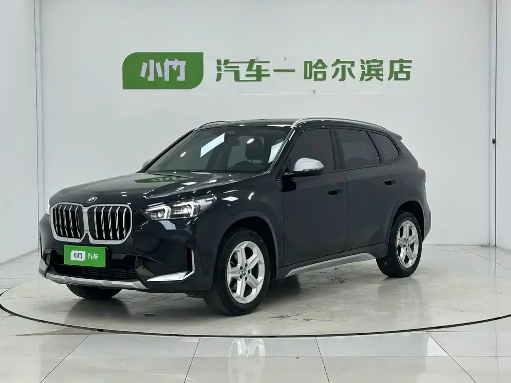 BMW X1 — фото 1