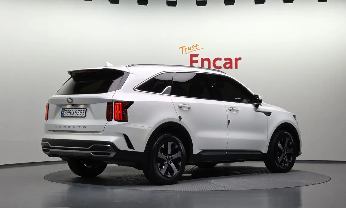 Kia Sorento — фото 5