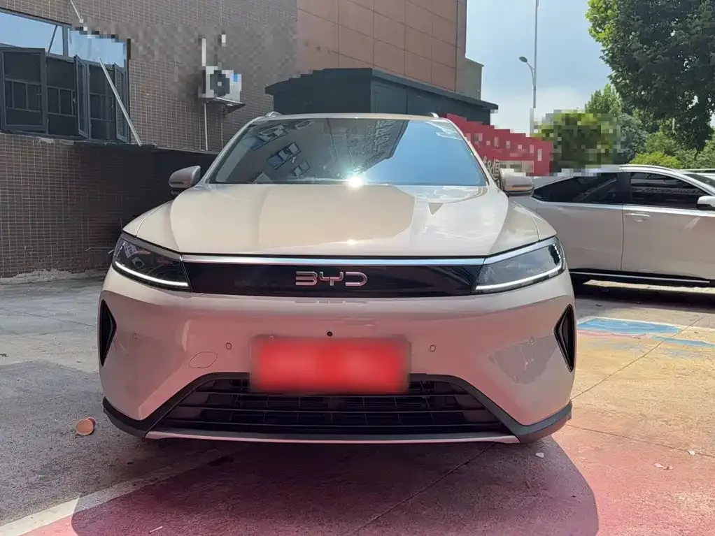 BYD Seal 05 DM-i — фото 6