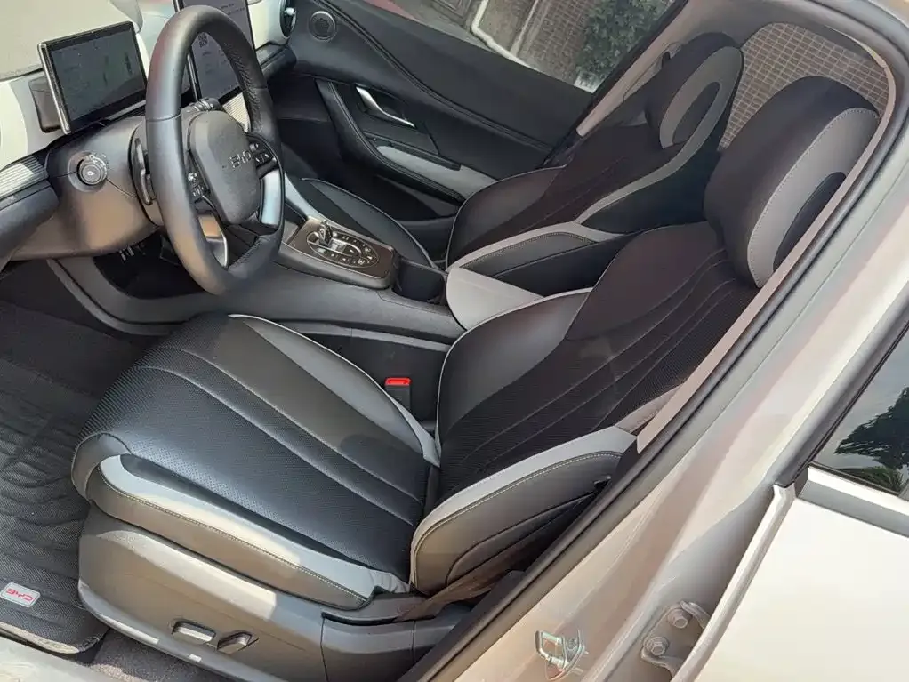 BYD Seal 05 DM-i — фото 3