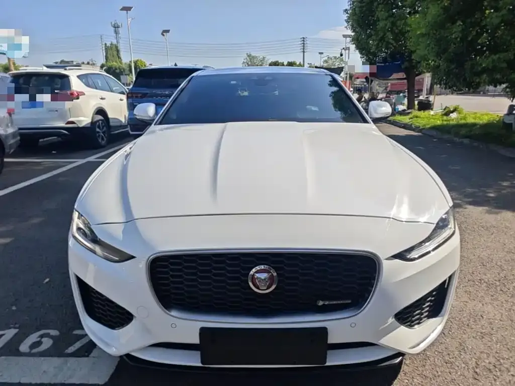 Jaguar XEL — фото 10