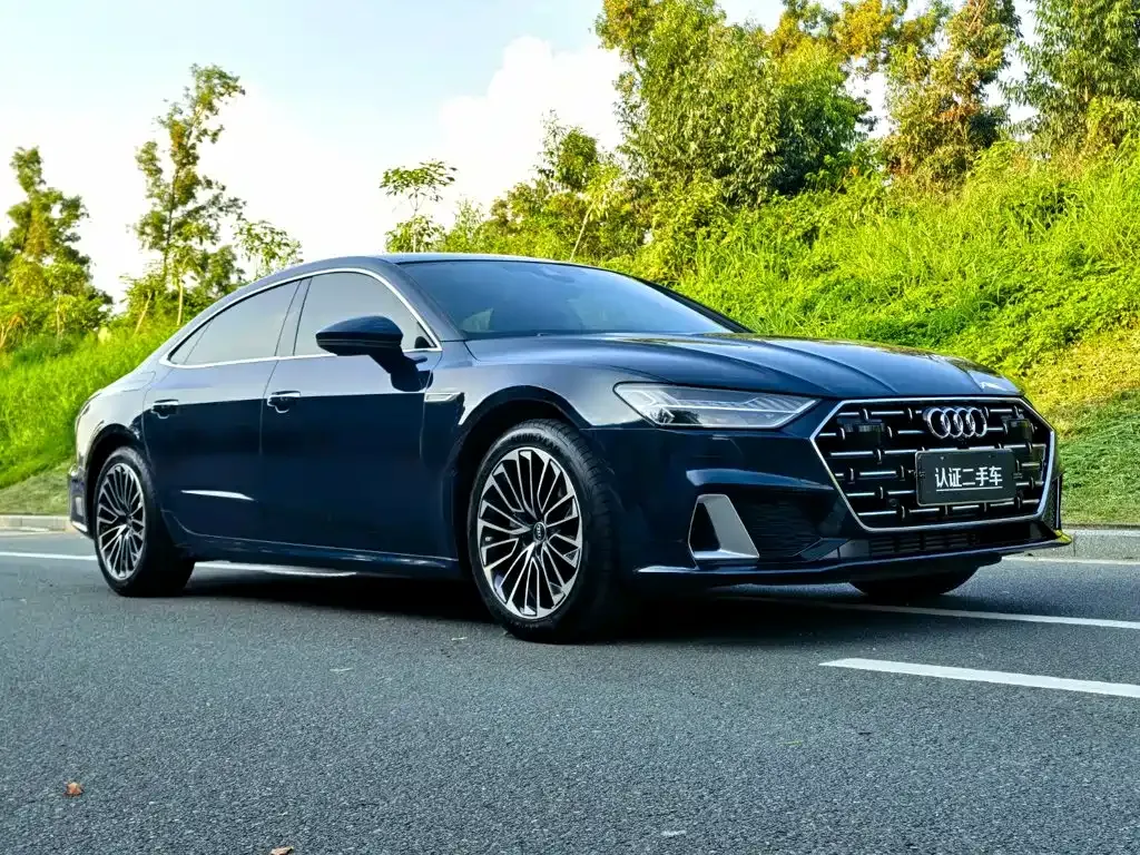 Audi A7L — фото 8