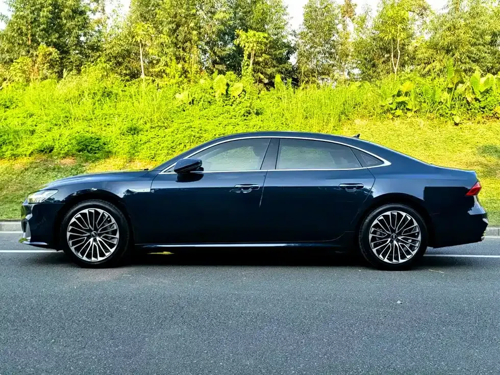 Audi A7L — фото 3